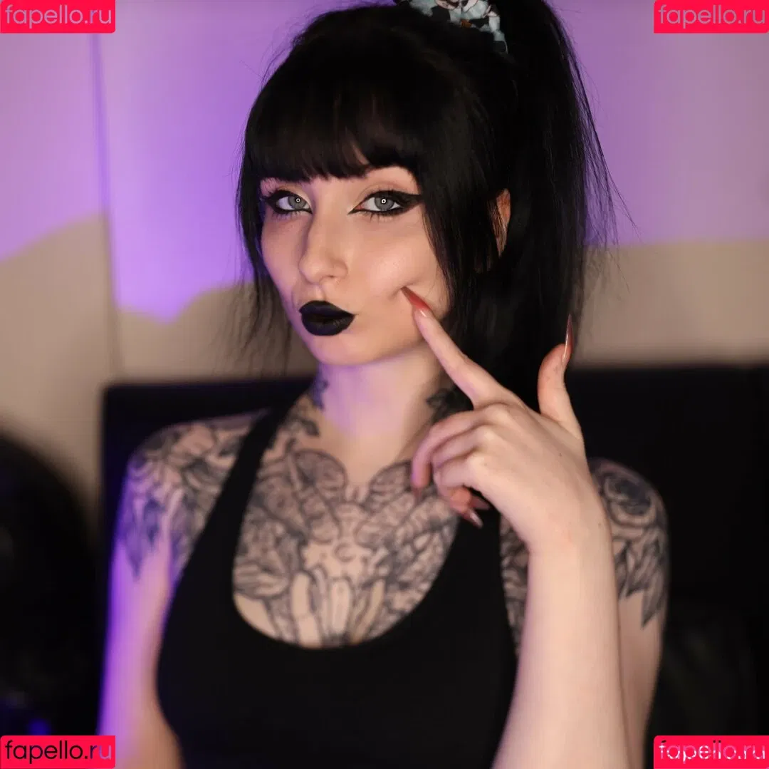 raven_alternative / ravenalternative Onlyfans Photo Gallery 
