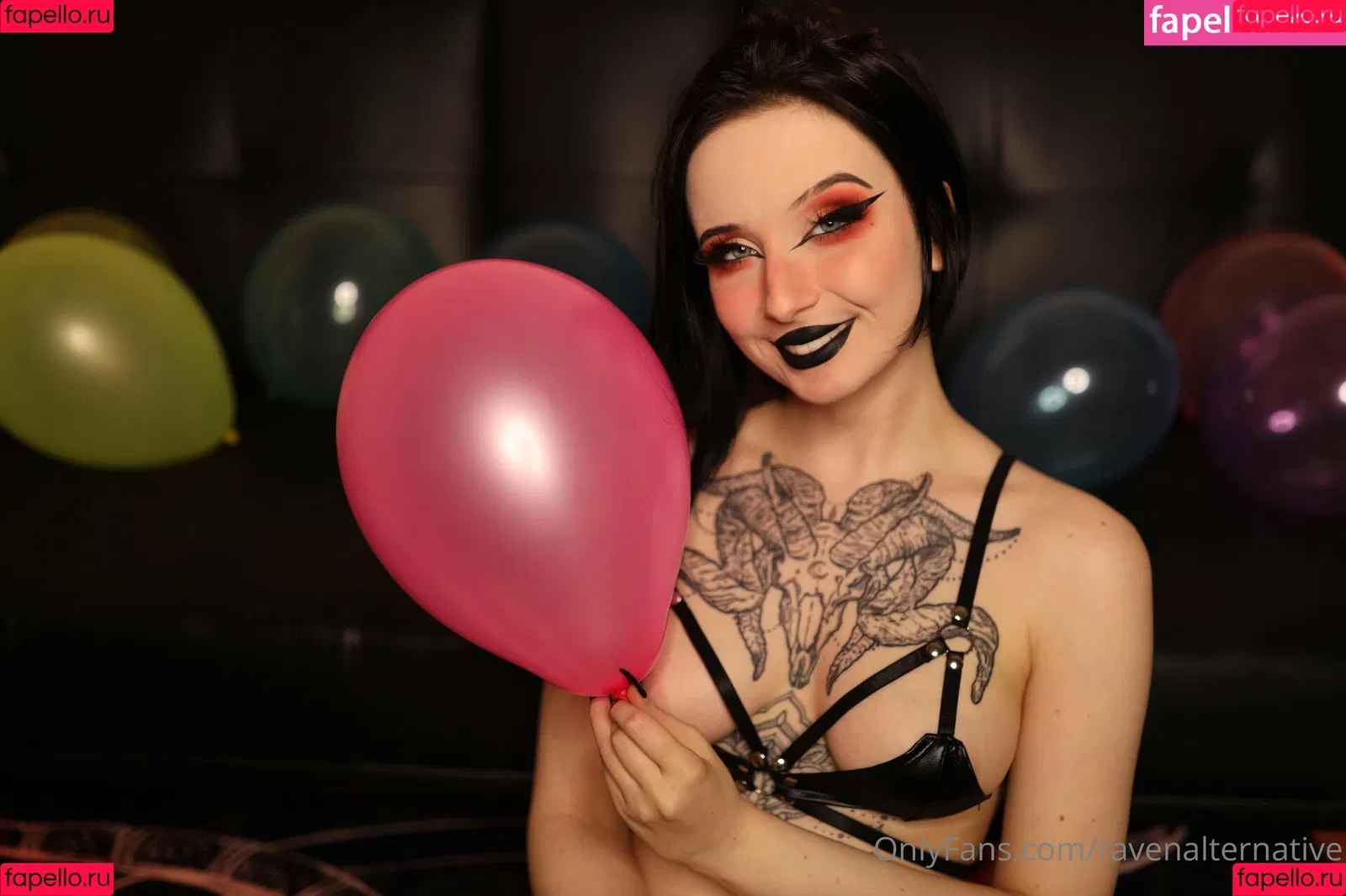 raven_alternative / ravenalternative Onlyfans Photo Gallery 