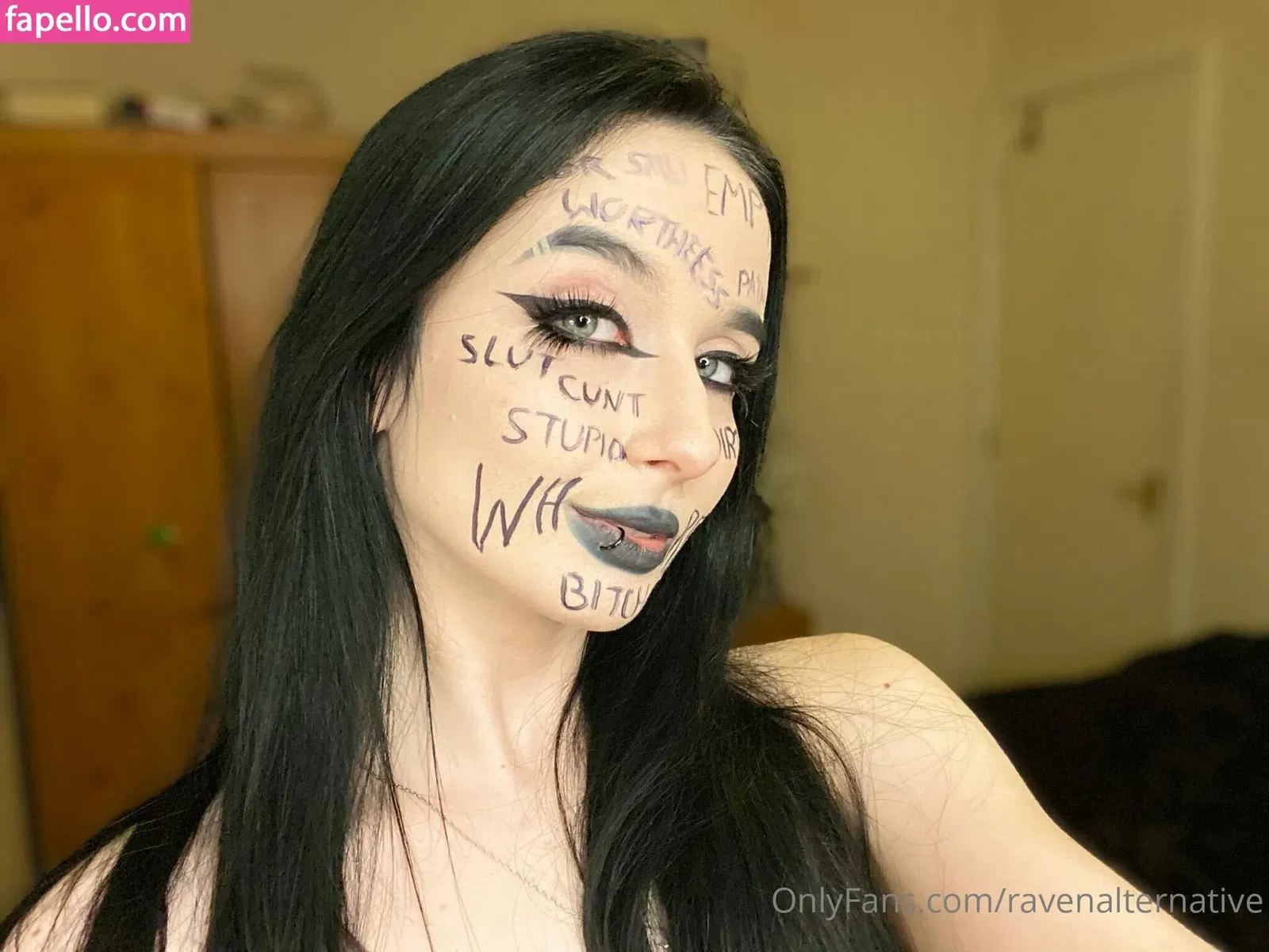 raven_alternative / ravenalternative Onlyfans Photo Gallery 