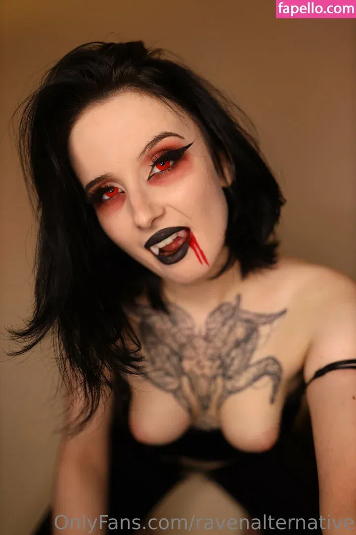 raven_alternative / ravenalternative Onlyfans Photo Gallery 
