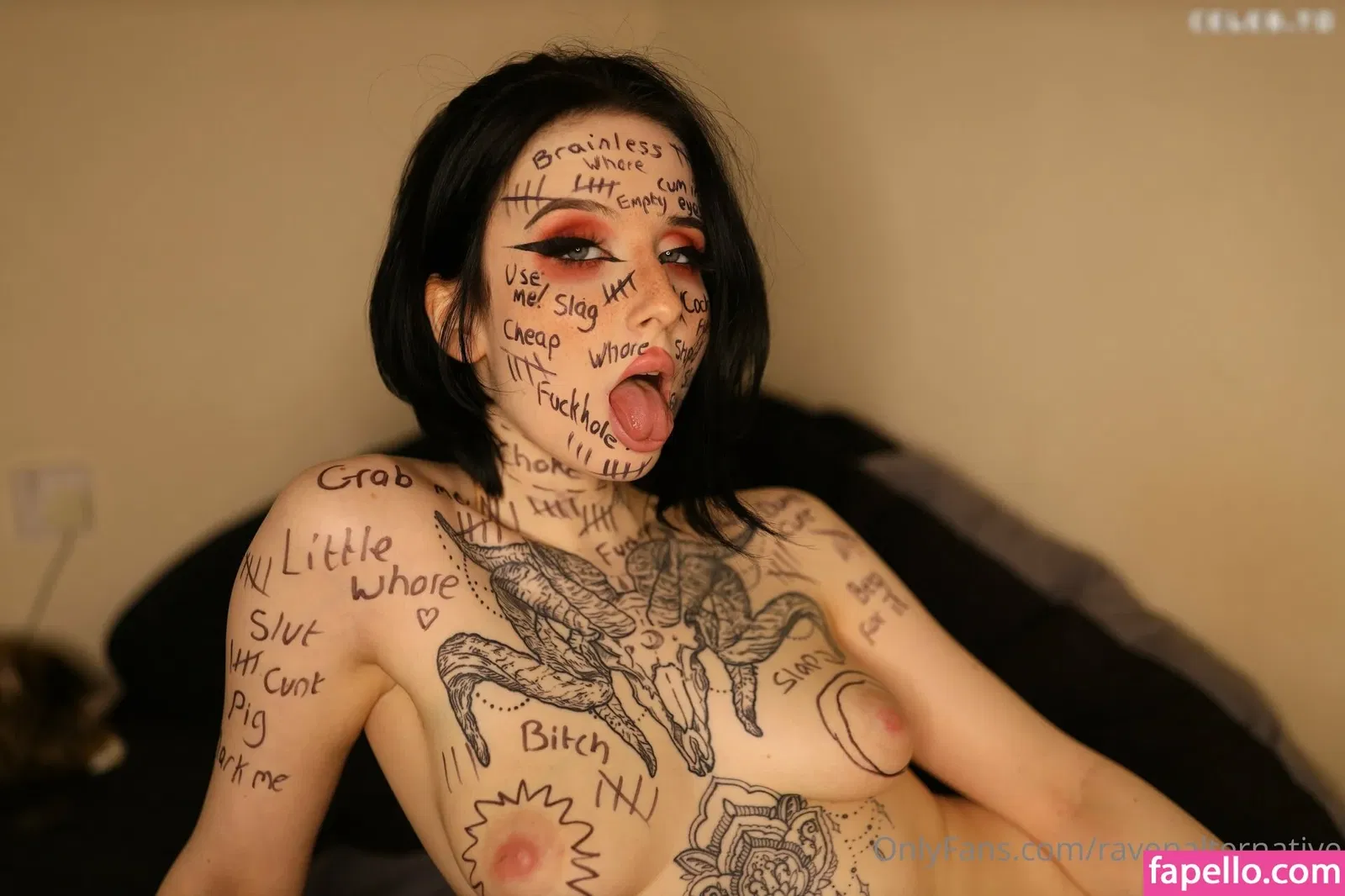 raven_alternative / ravenalternative Onlyfans Photo Gallery 