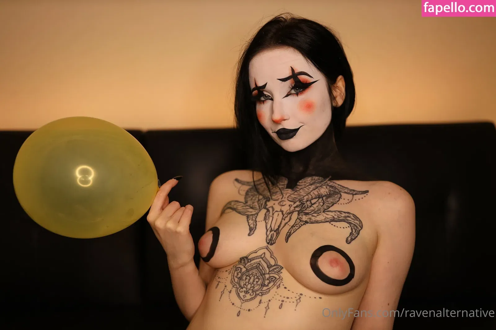 raven_alternative / ravenalternative Onlyfans Photo Gallery 