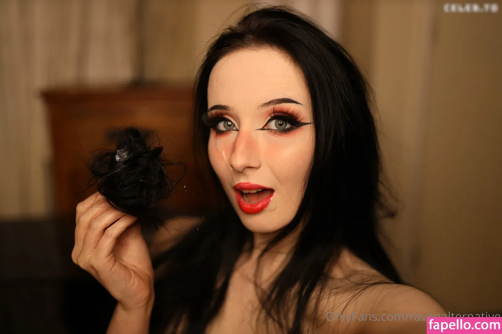 raven_alternative / ravenalternative Onlyfans Photo Gallery 