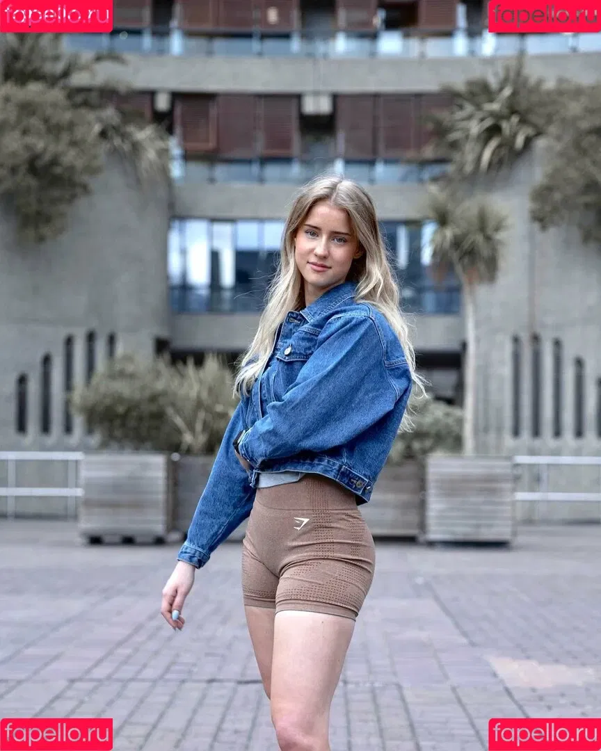 Mira.004 / model_mira Onlyfans Photo Gallery 