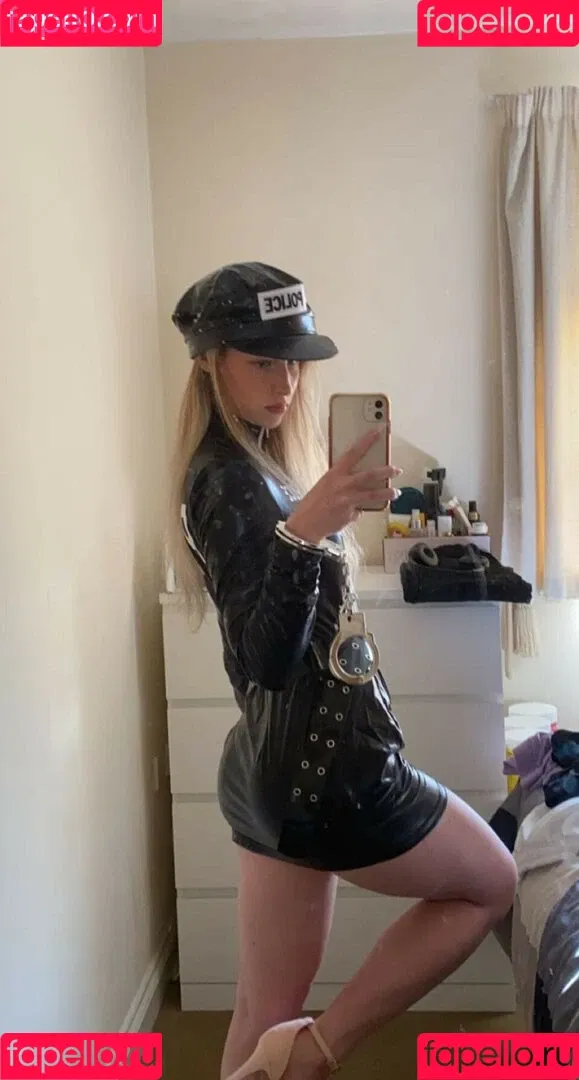 Mira.004 / model_mira Onlyfans Photo Gallery 