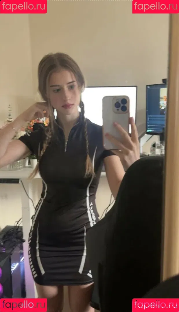 Mira.004 / model_mira Onlyfans Photo Gallery 