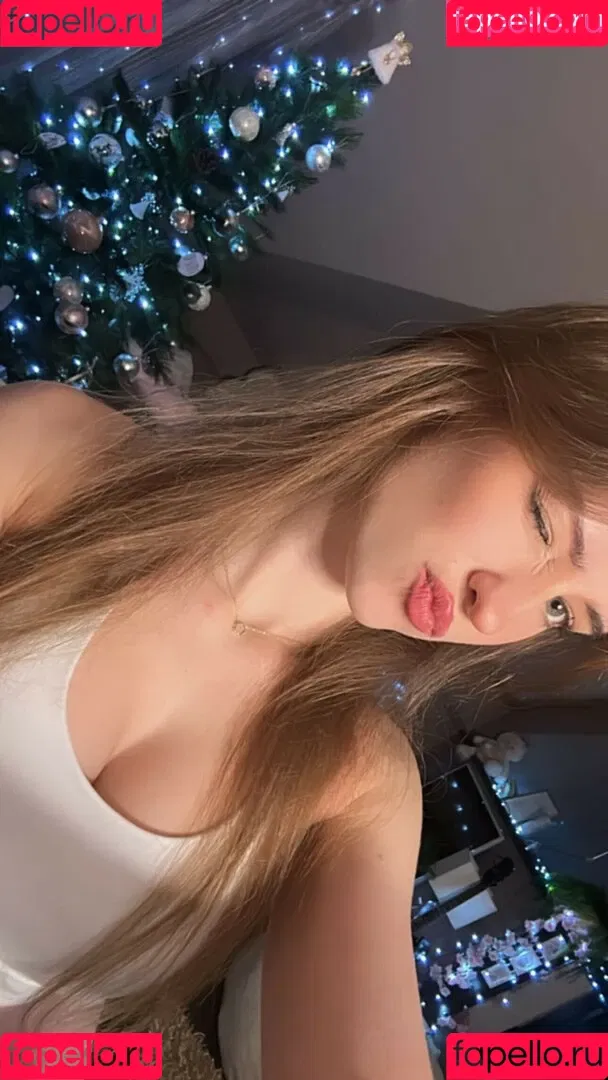 Mira.004 / model_mira Onlyfans Photo Gallery 