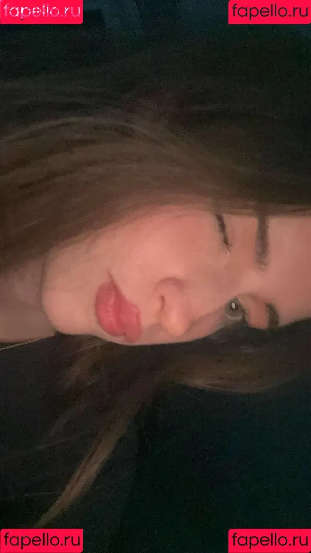 Mira.004 / model_mira Onlyfans Photo Gallery 