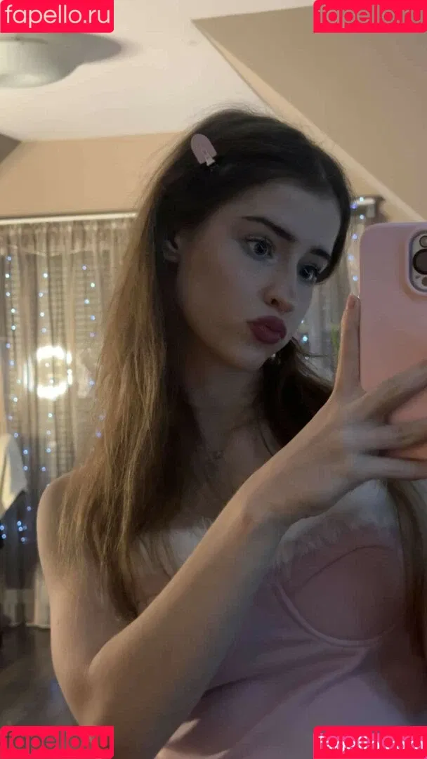 Mira.004 / model_mira Onlyfans Photo Gallery 