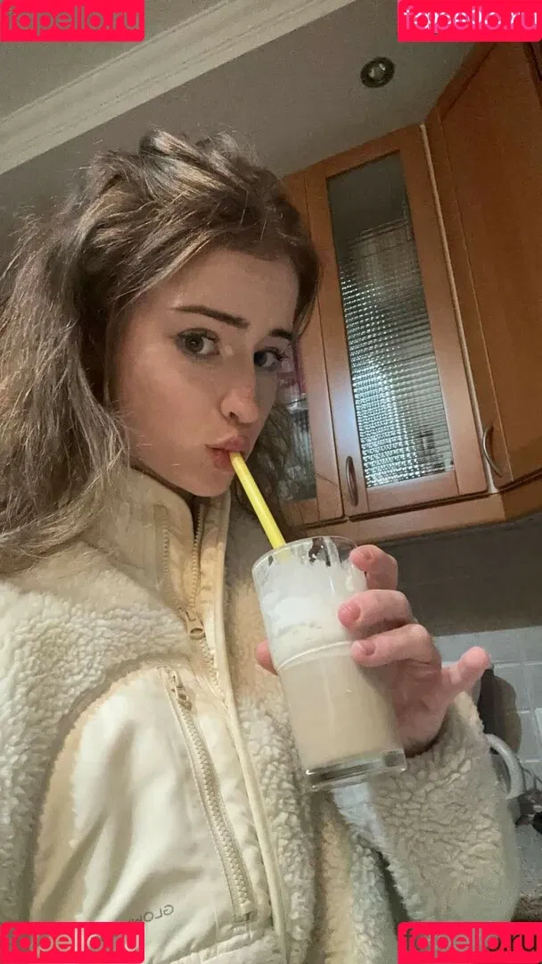 Mira.004 / model_mira Onlyfans Photo Gallery 