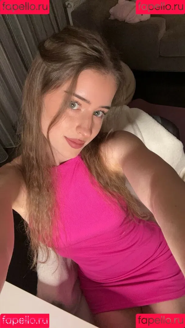 Mira.004 / model_mira Onlyfans Photo Gallery 