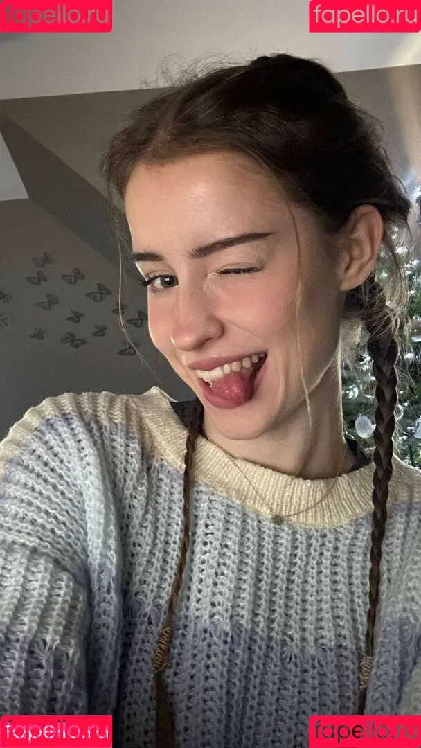 Mira.004 / model_mira Onlyfans Photo Gallery 