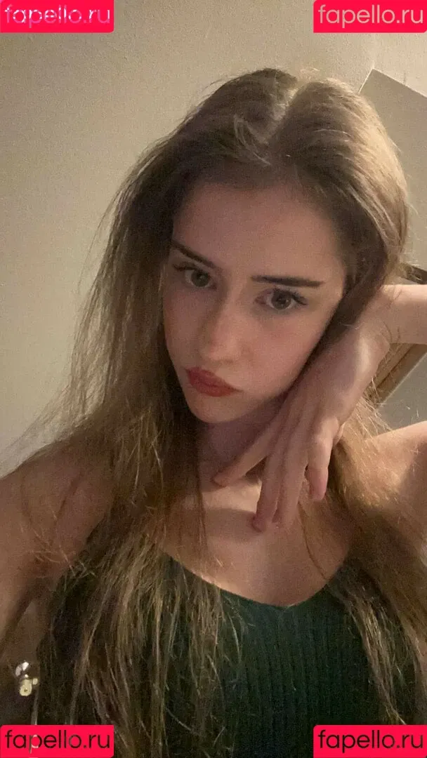 Mira.004 / model_mira Onlyfans Photo Gallery 