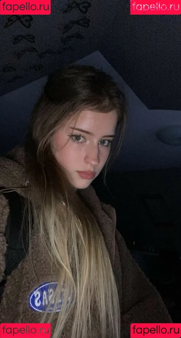 Mira.004 / model_mira Onlyfans Photo Gallery 