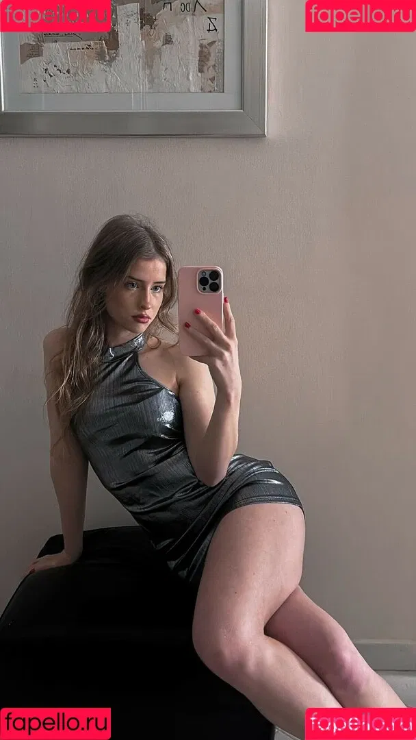 Mira.004 / model_mira Onlyfans Photo Gallery 
