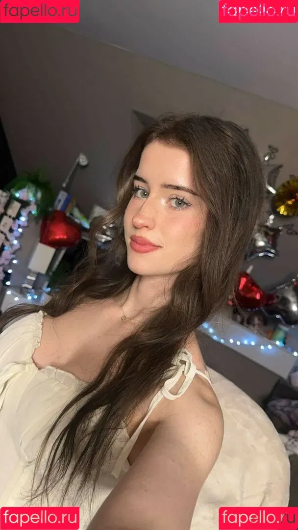 Mira.004 / model_mira Onlyfans Photo Gallery 