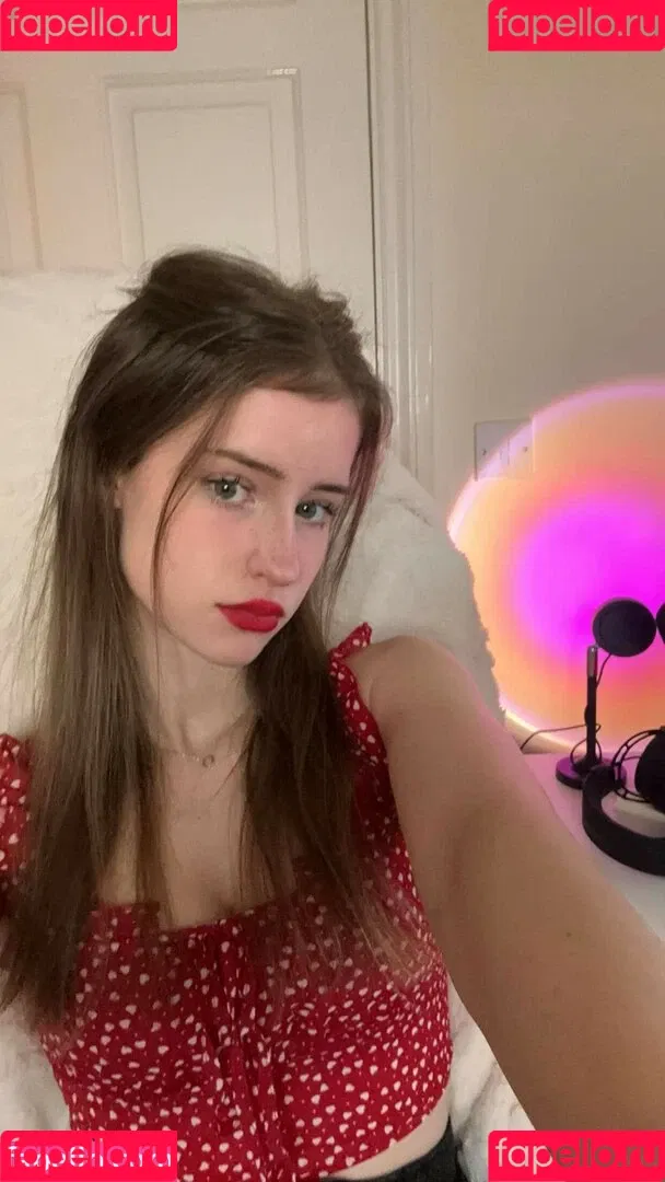 Mira.004 / model_mira Onlyfans Photo Gallery 