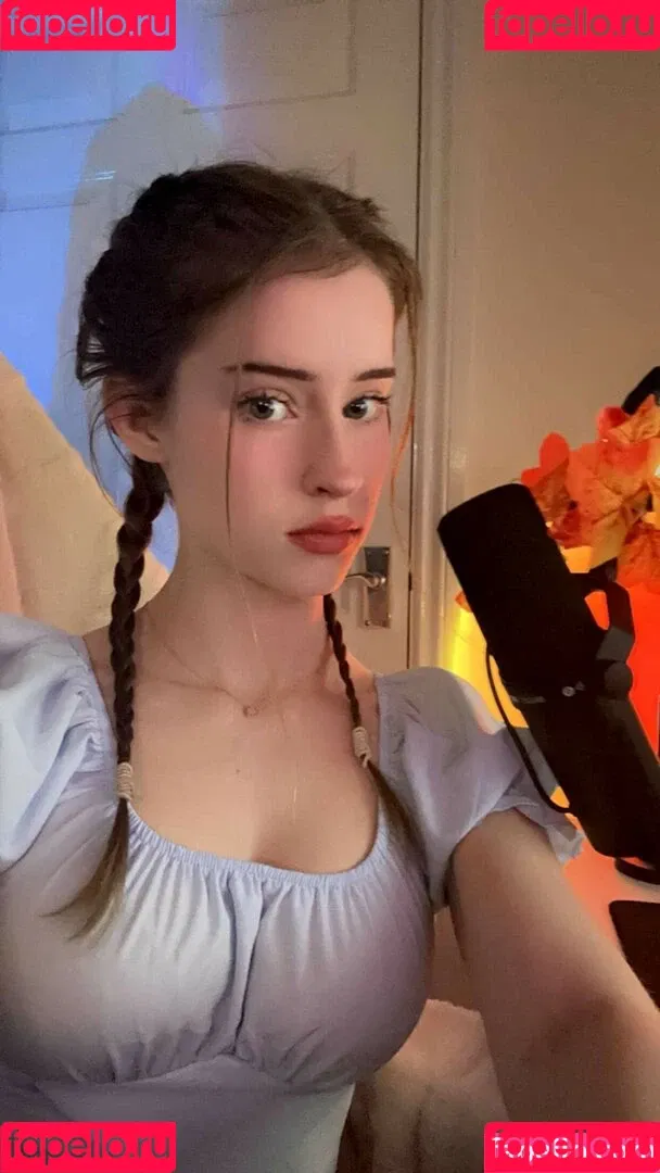 Mira.004 / model_mira Onlyfans Photo Gallery 