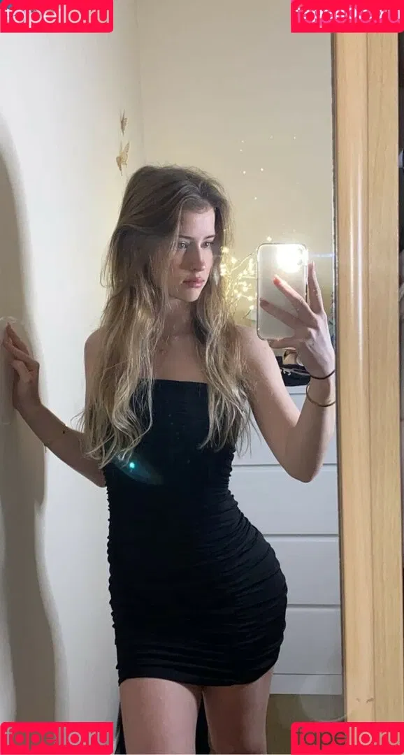 Mira.004 / model_mira Onlyfans Photo Gallery 