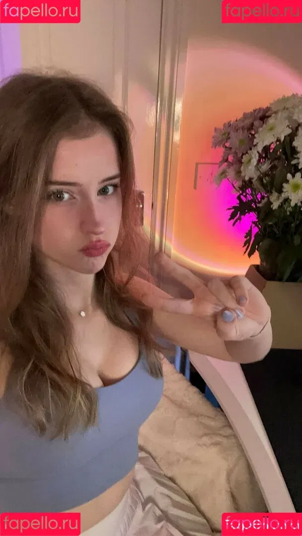 Mira.004 / model_mira Onlyfans Photo Gallery 
