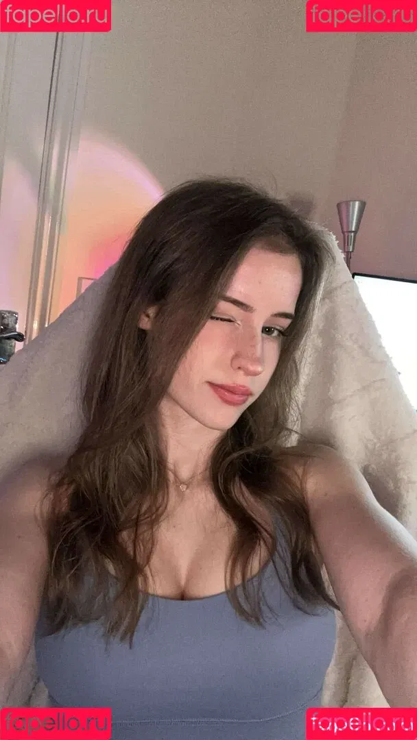 Mira.004 / model_mira Onlyfans Photo Gallery 