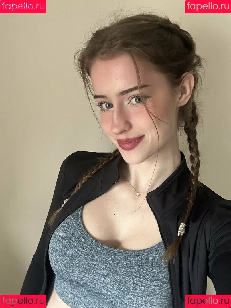 Mira.004 / model_mira Onlyfans Photo Gallery 