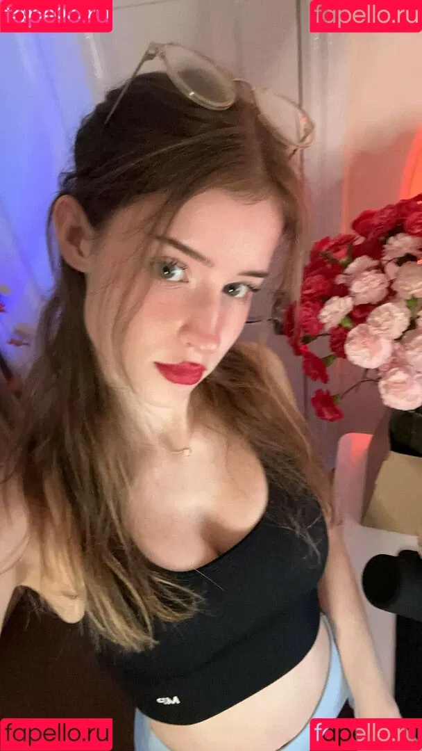 Mira.004 / model_mira Onlyfans Photo Gallery 