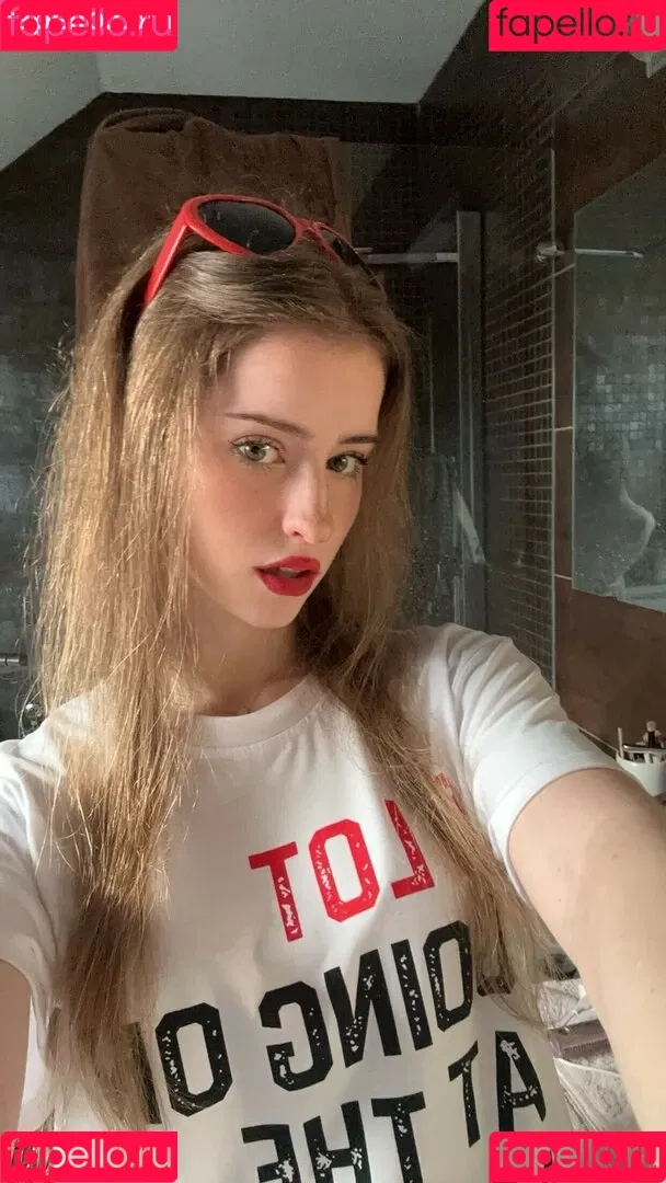 Mira.004 / model_mira Onlyfans Photo Gallery 