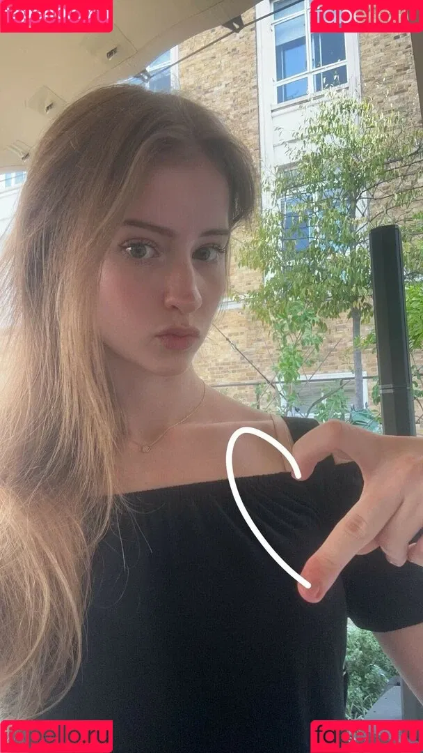 Mira.004 / model_mira Onlyfans Photo Gallery 
