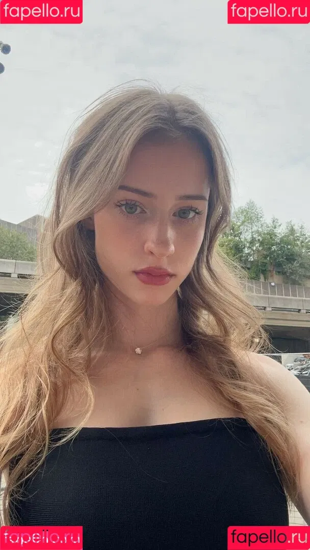 Mira.004 / model_mira Onlyfans Photo Gallery 