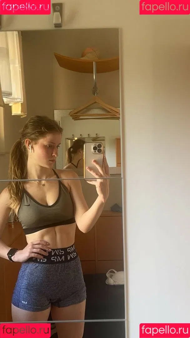 Mira.004 / model_mira Onlyfans Photo Gallery 