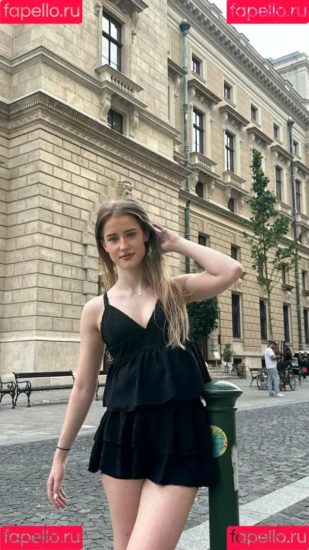 Mira.004 / model_mira Onlyfans Photo Gallery 