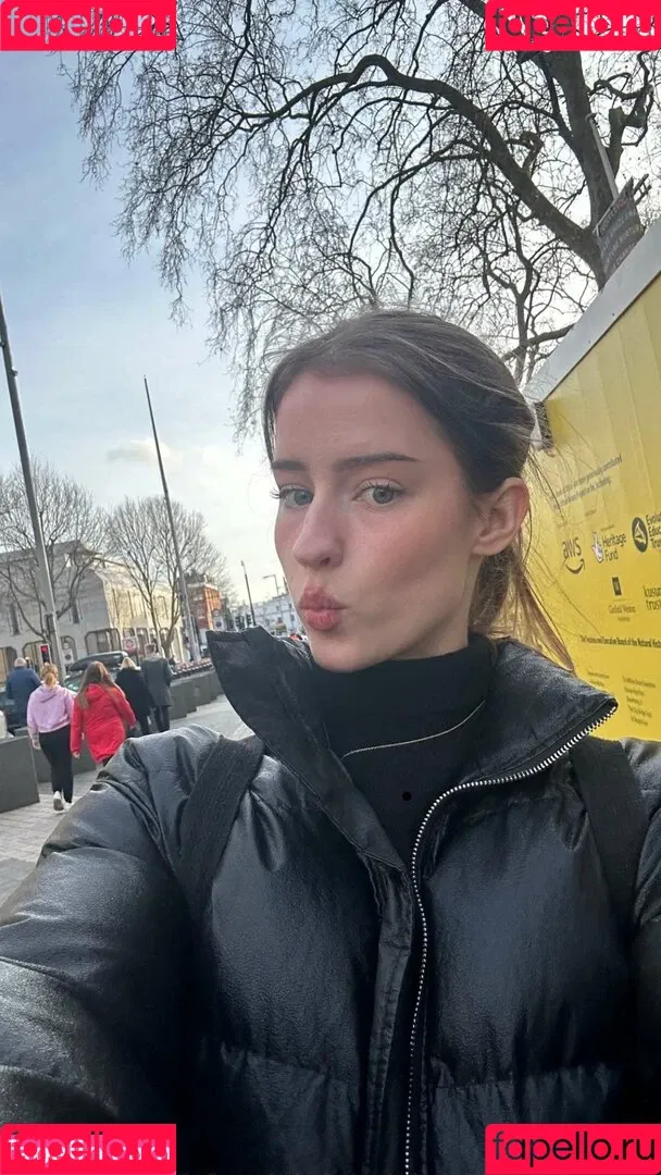 Mira.004 / model_mira Onlyfans Photo Gallery 