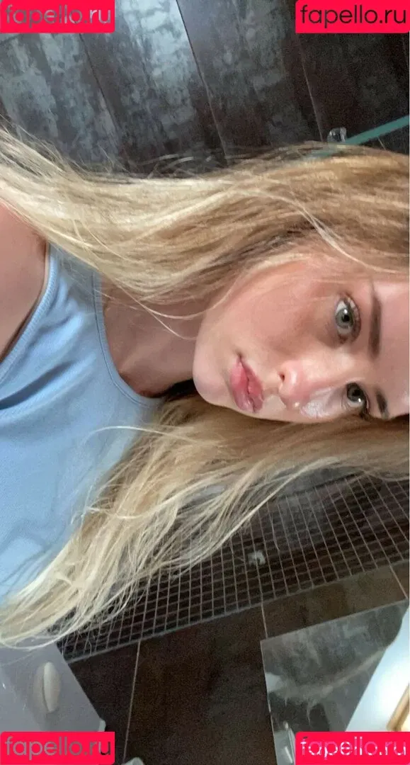 Mira.004 / model_mira Onlyfans Photo Gallery 