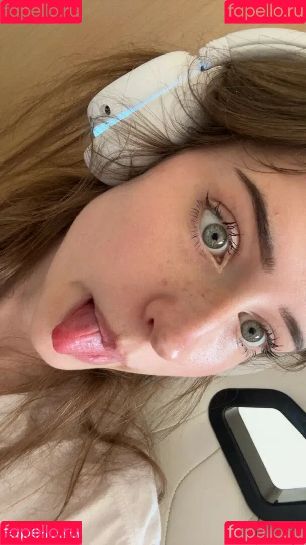 Mira.004 / model_mira Onlyfans Photo Gallery 