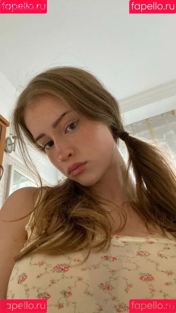 Mira.004 / model_mira Onlyfans Photo Gallery 