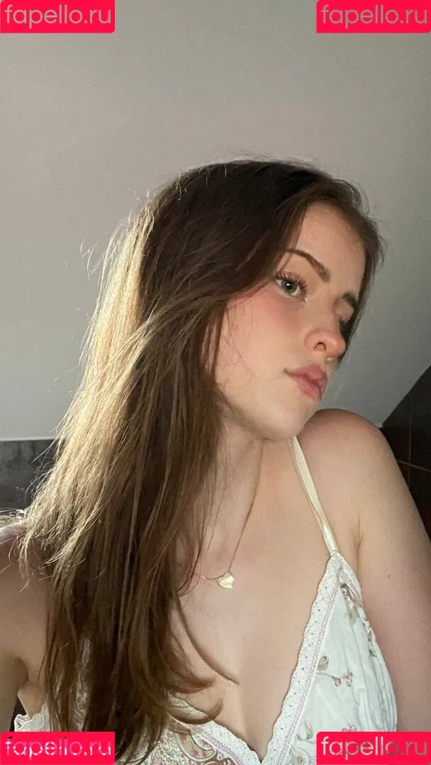 Mira.004 / model_mira Onlyfans Photo Gallery 