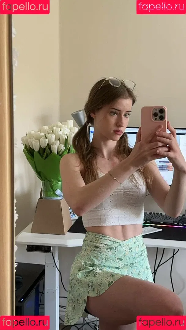 Mira.004 / model_mira Onlyfans Photo Gallery 