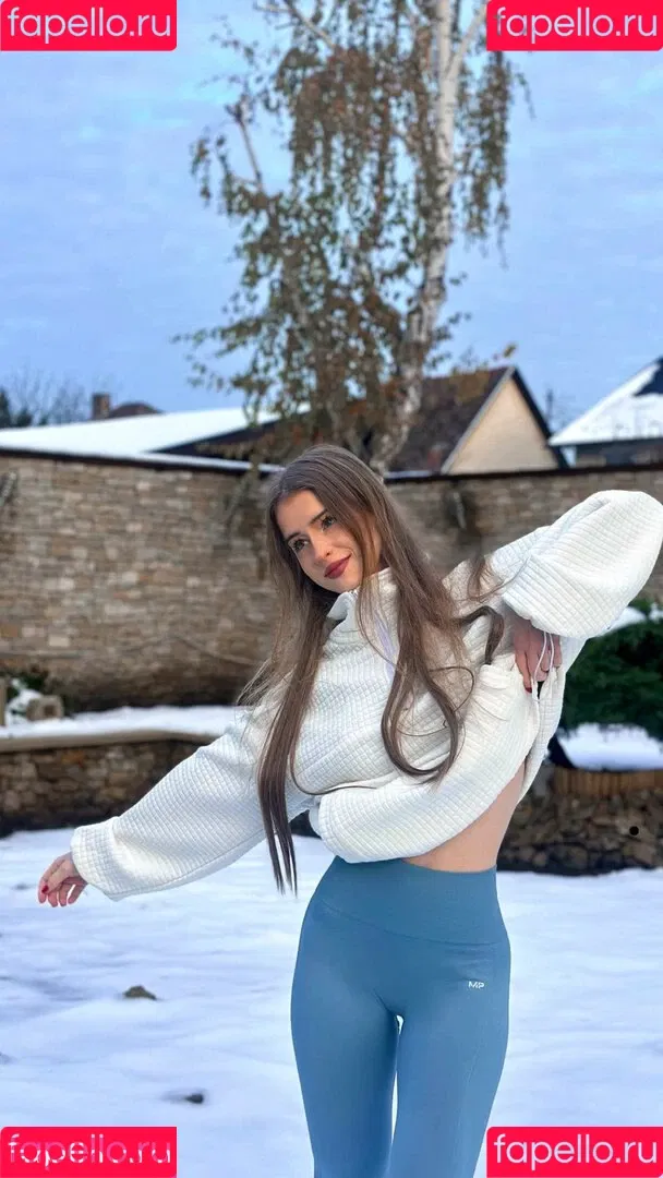 Mira.004 / model_mira Onlyfans Photo Gallery 