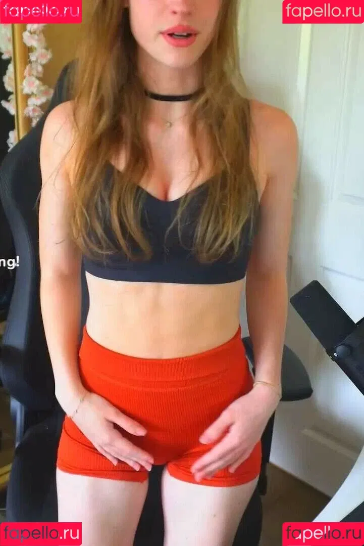 Mira.004 / model_mira Onlyfans Photo Gallery 