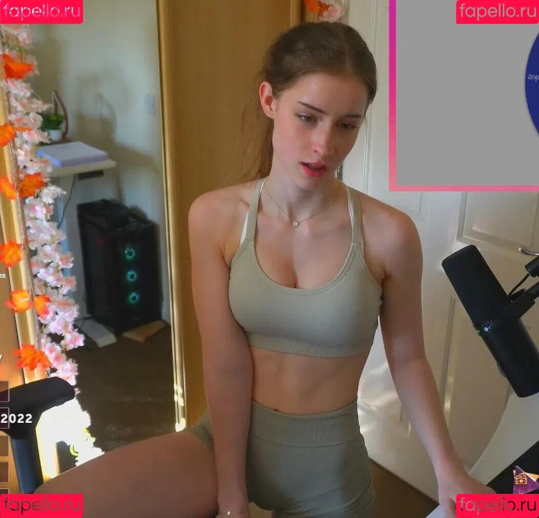 Mira.004 / model_mira Onlyfans Photo Gallery 