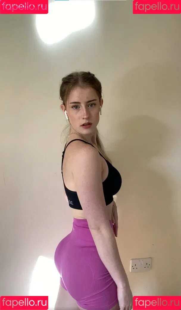 Mira.004 / model_mira Onlyfans Photo Gallery 