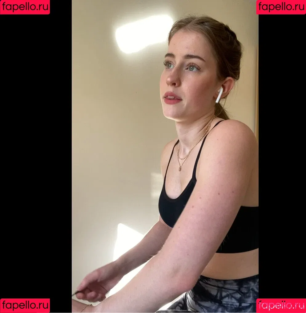 Mira.004 / model_mira Onlyfans Photo Gallery 