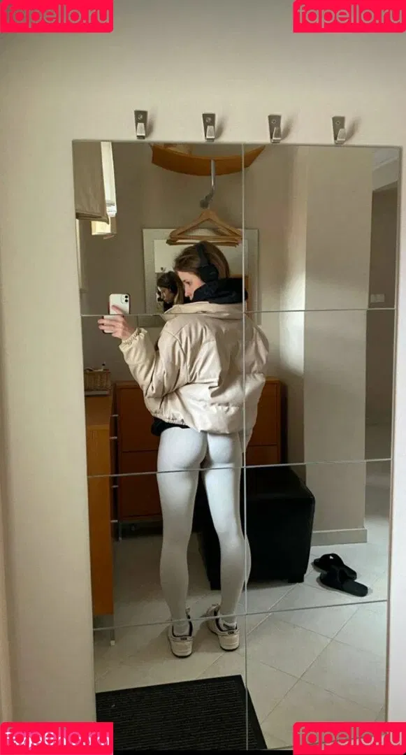 Mira.004 / model_mira Onlyfans Photo Gallery 