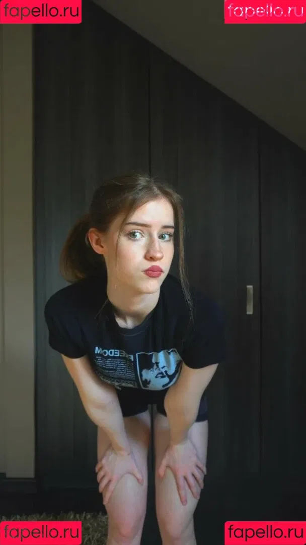 Mira.004 / model_mira Onlyfans Photo Gallery 