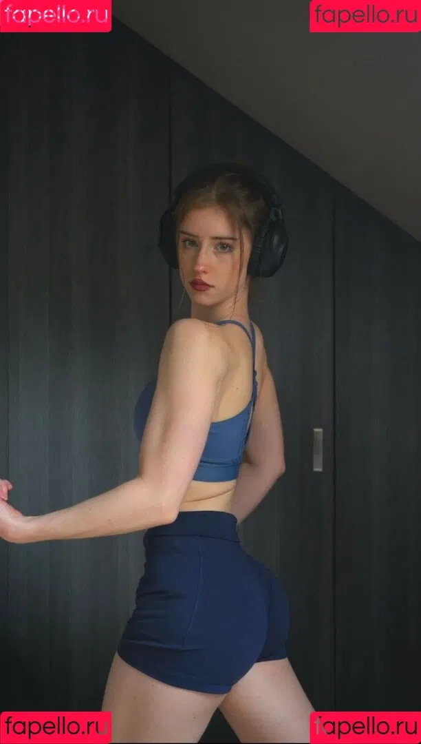 Mira.004 / model_mira Onlyfans Photo Gallery 