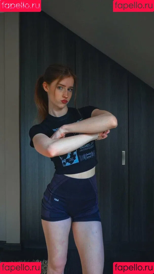Mira.004 / model_mira Onlyfans Photo Gallery 
