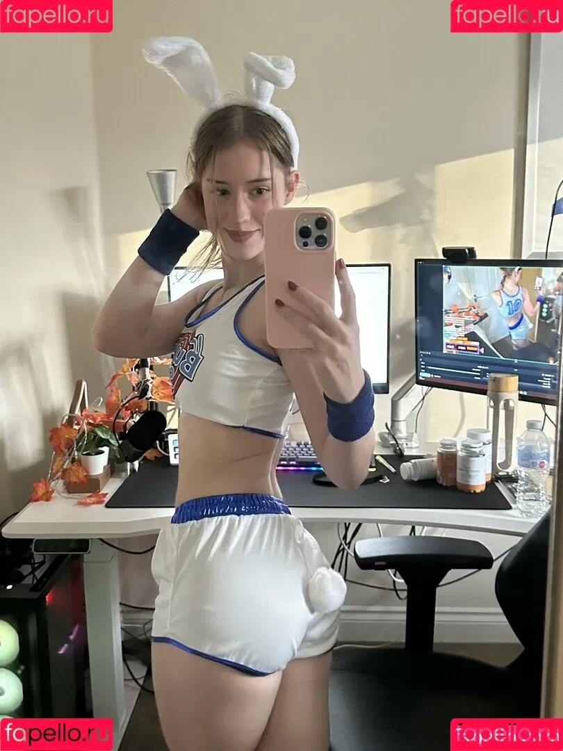 Mira.004 / model_mira Onlyfans Photo Gallery 
