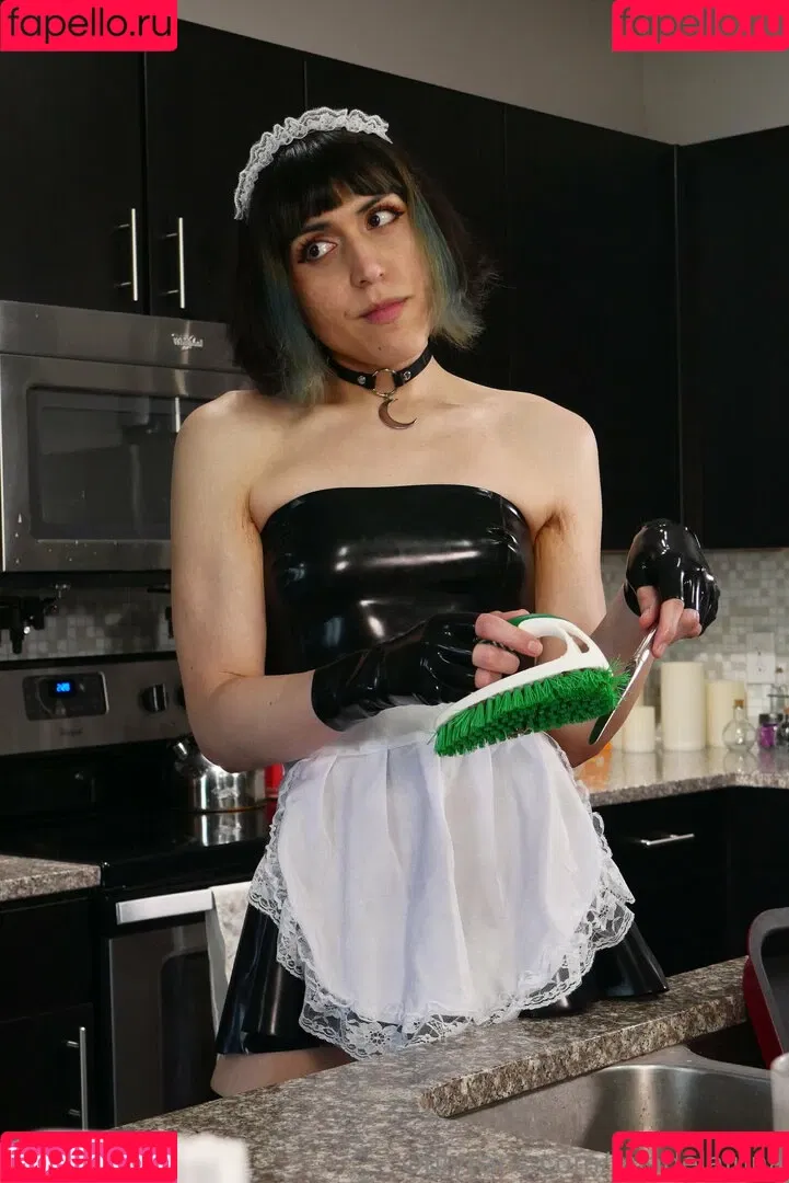 miadelaluna Onlyfans Photo Gallery 