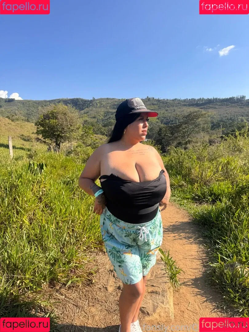 Colombian Milk Goddess / Nathy / Queenofmilk / https: / nathyb276 / queenofmilk06 Onlyfans Photo Gallery 